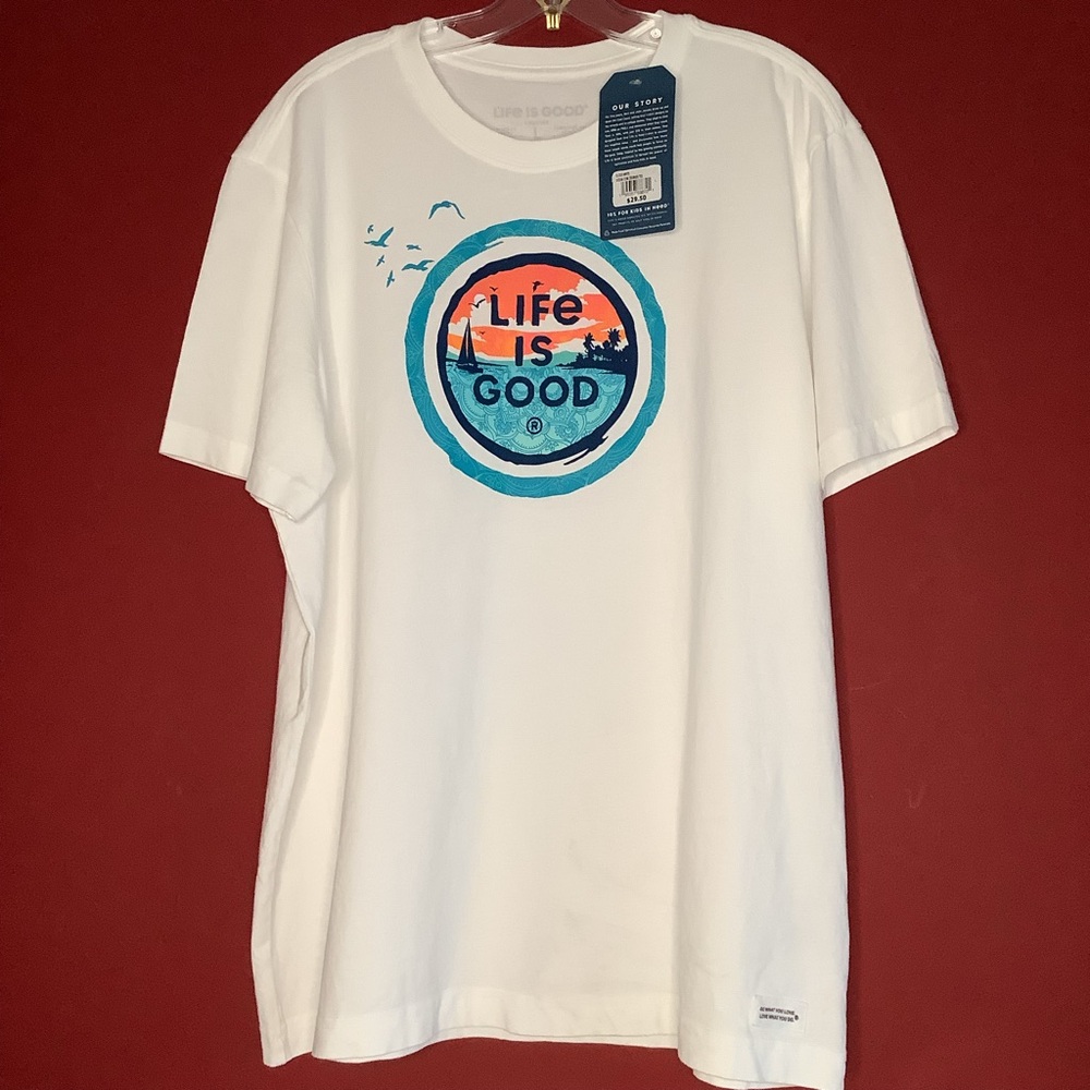 LIFE IS GOOD Large Sunset Tropical Sail 100% Cotton White Crusher Tee-Sh…
